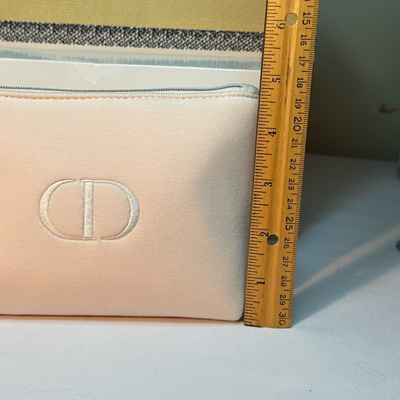 Dior pouch - Picture 10 of 12